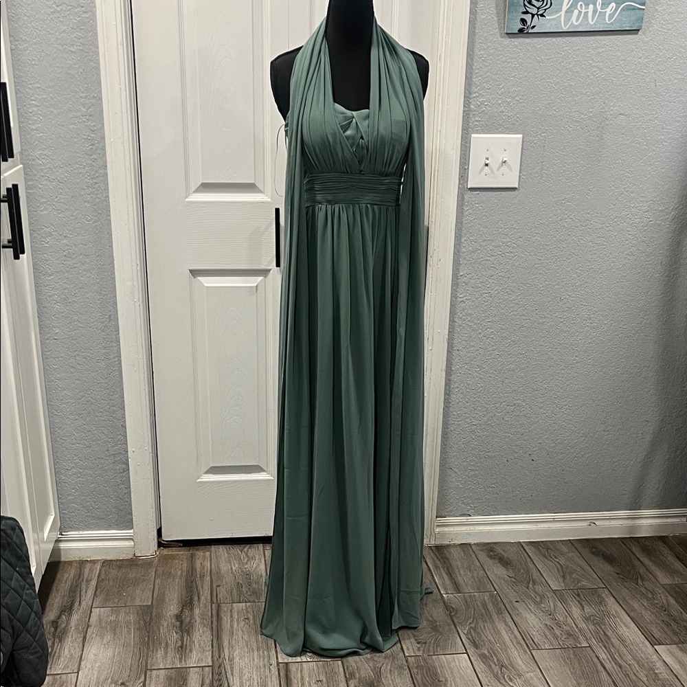 Birdy Grey Elegant Green Evening Gown